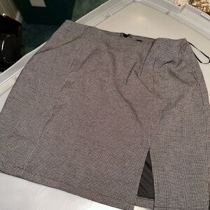 Hey babe large mini skirt checkered with slit